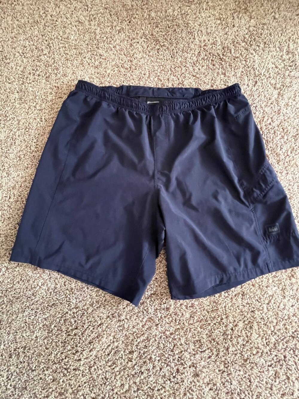 REI Men’s XL Navy Blue Hiking Running Active Shorts Mesh Pocket Outdoor